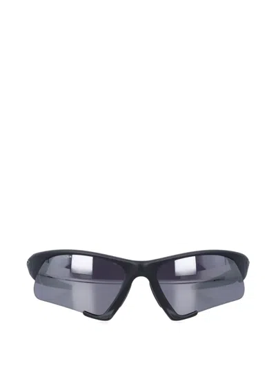 Oakley Cat-eye Frame Suture Jacket Sunglasses In Black