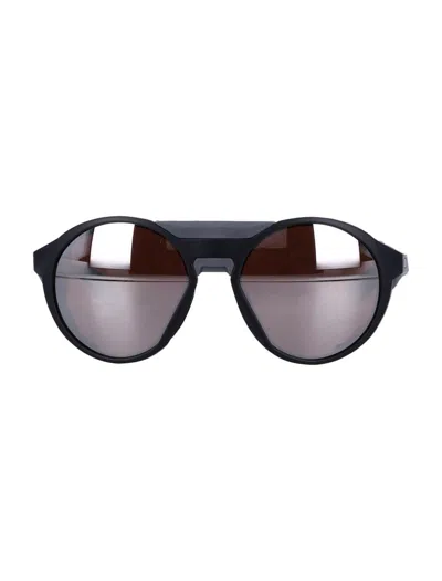 Oakley Clifden In Matte Black