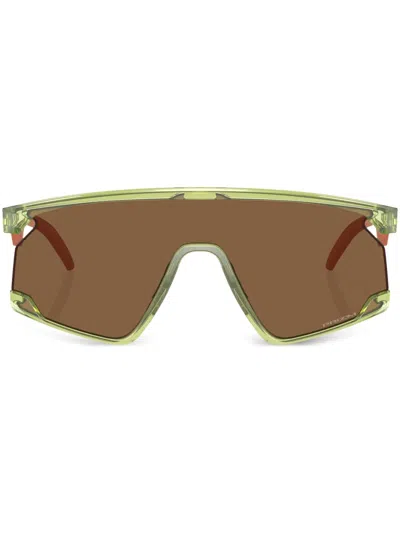 Oakley Bxtr Coalesce Collection Sunglasses In Transparent Fern