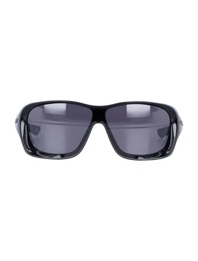 Oakley De La Salle In Black