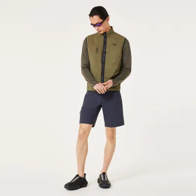 Oakley Driven Element Vest In Green