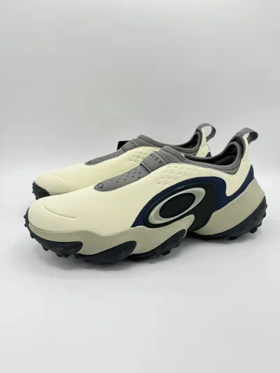 Pre-owned Oakley Edge Icon Slip Cream Navy Shoes In White