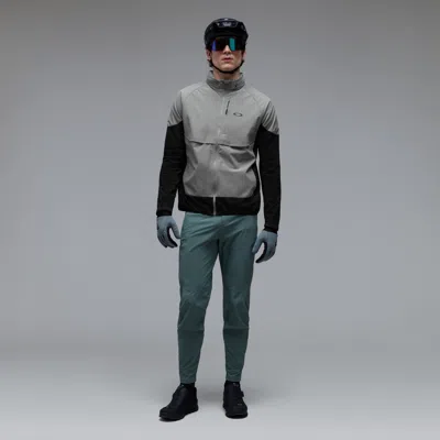 Oakley Elements Insulated Jacket In Gray