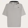 Oakley Elevated Layer In Gray