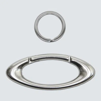 Oakley Essential Icon Carabiner In Silver