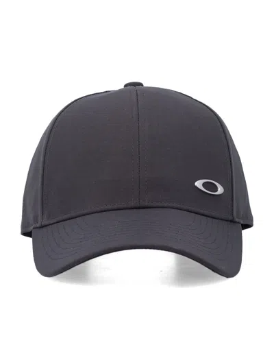 Oakley Essential Metal Cap 25.0 In Brown