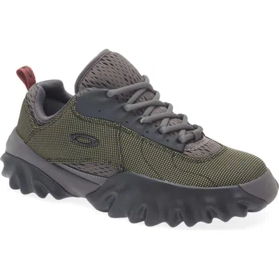 Oakley Factory Team Chop Saw Mixed Media Sneaker In Grigio/verde