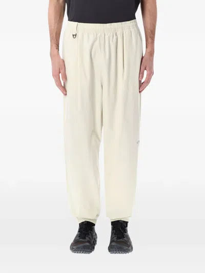 Oakley Fgl Divisional Track Pants In Neutral
