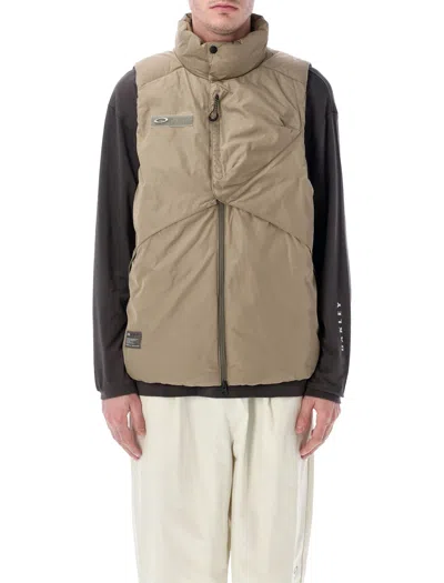 Oakley Fgl Red Code 5.7 Technical Padded Vest In Neutral