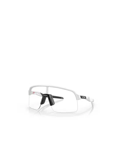 Oakley Geometric Frame Goggles In White