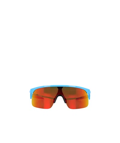 Oakley Geometric Sunglasses In Brown