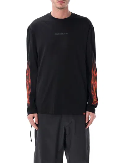 Oakley Heritage Flame Ls Cotton Tee In Black