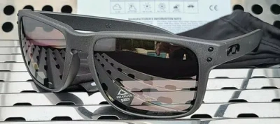 Pre-owned Oakley Holbrook 9102-b555 Sunglasses Steel W/ Prizm Daily Polarized In Gray