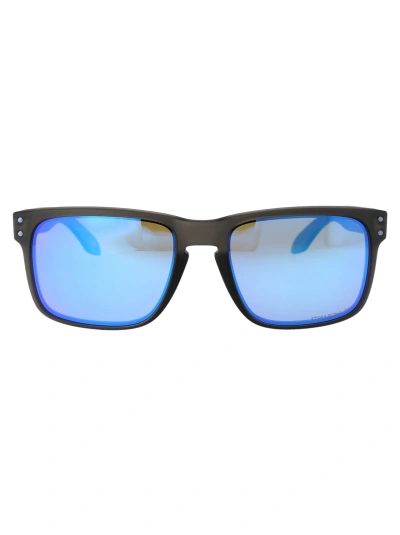 Oakley Holbrook Sunglasses In 9102x5 Matte Grey Smoke