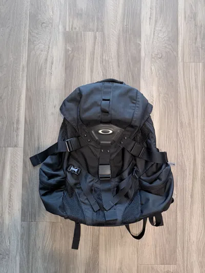 Pre-owned Oakley Icon Rc Backpack Black