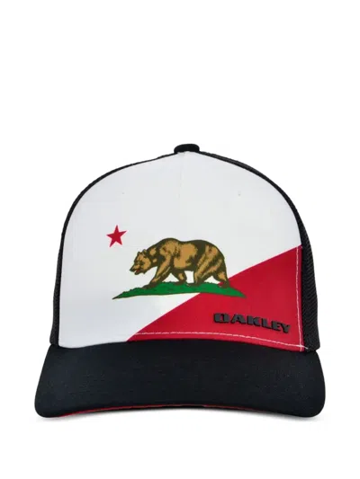 Oakley Indy Passport Trucker Hat In Black