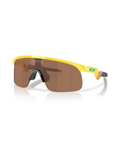 Oakley Jr Sunglasses, Resistor Youth Fit Oj9010 In Yellow