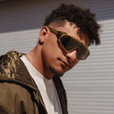 Oakley Latch™ Panel Patrick Mahomes Ii Collection Sunglasses In Gold