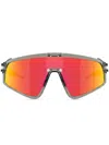 Oakley Latch Panel Rectangular Shield Sunglasses, 135mm In Grey