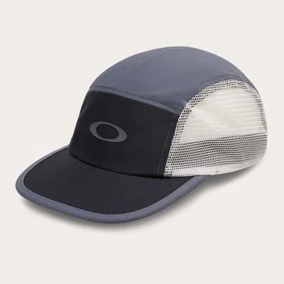 Oakley Latitude Arc Cap In Black