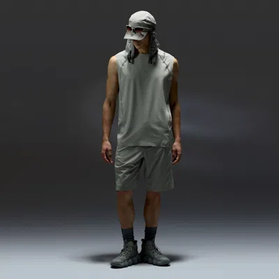 Oakley Latitude Veil Tank In Gray