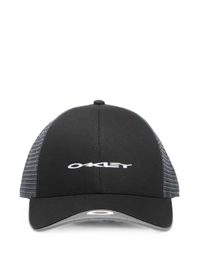 Oakley Logo-embroidered Mesh-panel Cap In Black