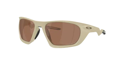 Oakley Man Sunglasses Oo9431 Lateralis In Tungsten Iridium Polarized