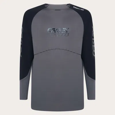 Oakley Long Wknd Jacket In Black,grey