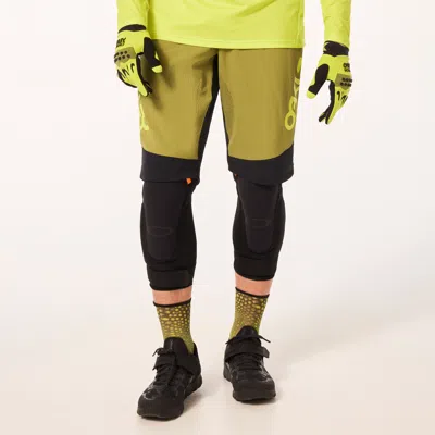 Oakley Maven Scrub Short In Fern