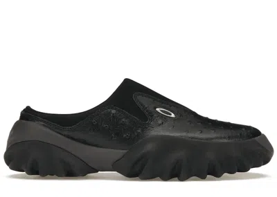 Pre-owned Oakley Men's  Factory Team Chop Saw Mule Brain Dead Ostrich Sneakers In Black