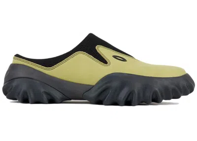 Pre-owned Oakley Men's  Factory Team Suede Chop Saw Mule Sneakers In Celery/black