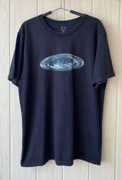Pre-owned Oakley Middle Logo T-shirt In Black