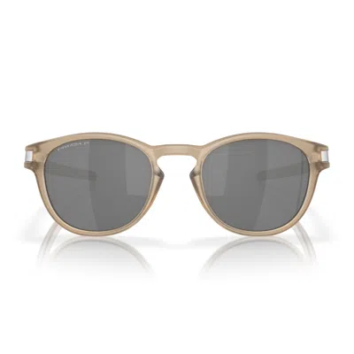 Oakley Oo9265 Latch 926568 Seppia Opaco Polarizzato Sunglasses In Gray