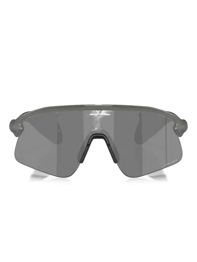 Oakley Oo9517 Stunt Devil In Gray