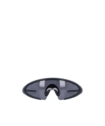 OAKLEY OVERSIZE-FRAME SUNGLASSES