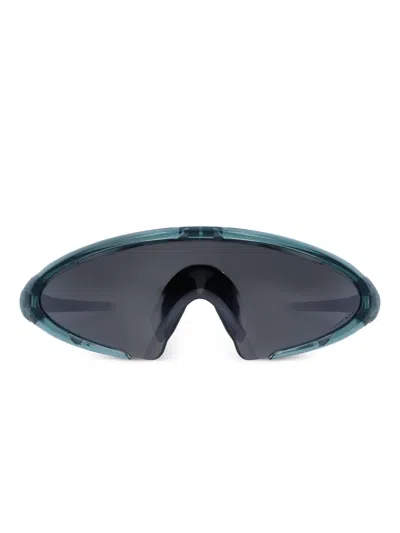 Oakley Oversize-frame Sunglasses In Gray