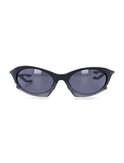 Oakley Plantaris Cat-eye Mini Sunglasses With Mirror Uv Protection & Ventilated Frame In Matte Black