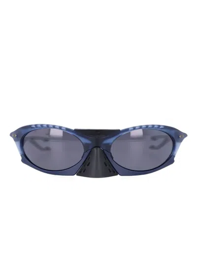 Oakley Plantaris Geometric Sunglasses In Blue