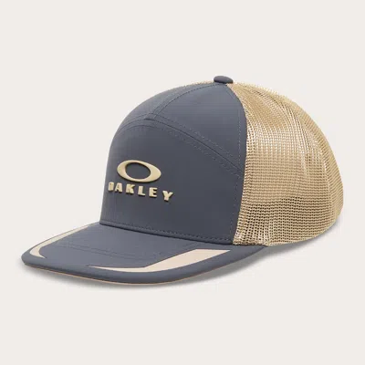 Oakley Podium Trucker Hat In Gray