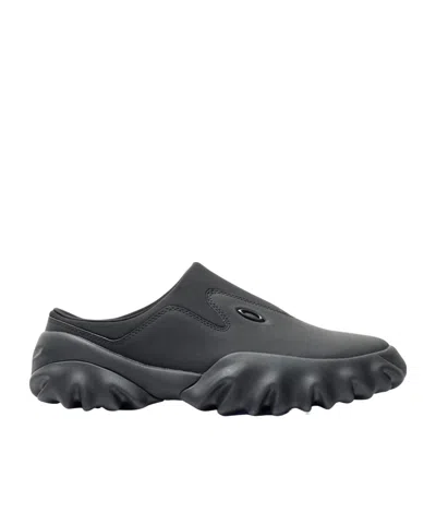 Oakley Round Head Muller Shoes In Black