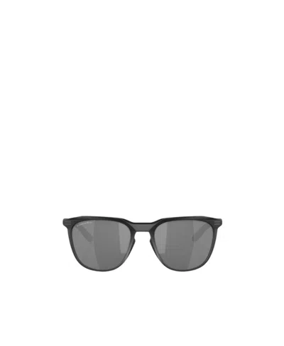 Oakley Round-necked Logo Sunglasses In Gray