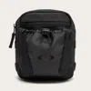 Oakley Rover Crossbody In Black