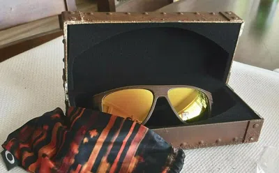 Pre-owned Oakley Rust Decay Breadbox 9199-13 Sunglasses With Polarized Fire Lens