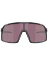 Oakley 수트로 S 기하학 프레임 선글라스 In Black