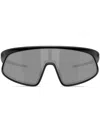 Oakley Shield-frame Sunglasses In 黑色