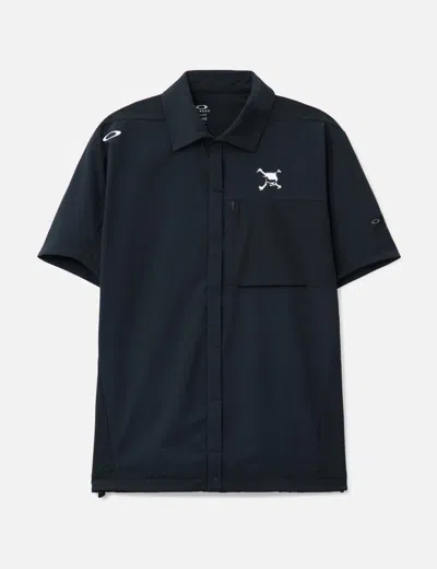 Oakley Skull Aerate Hybrid Shirt In Blue