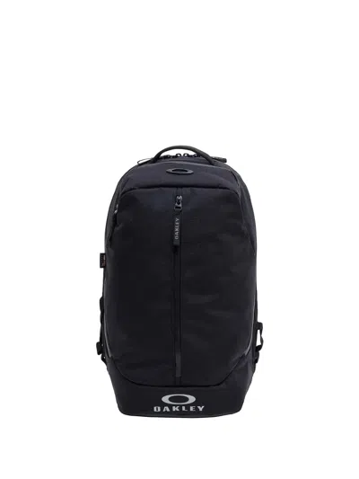 Oakley Snow Logo-print Buckled Backpack In Black