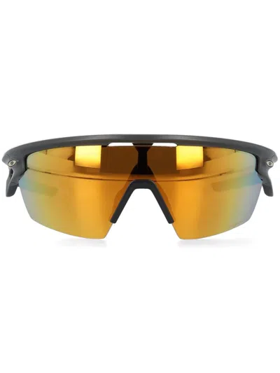 Oakley Sphaera Shield-frame Sunglasses In Schwarz