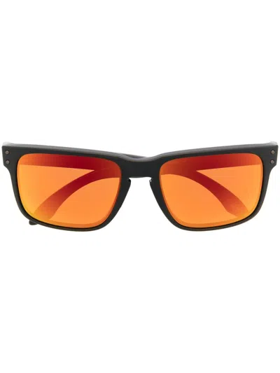 Oakley Square Frame Sunglasses In Black