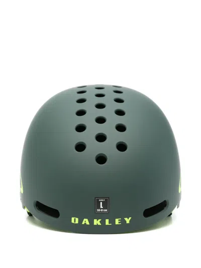 Oakley Street1 Helmet
